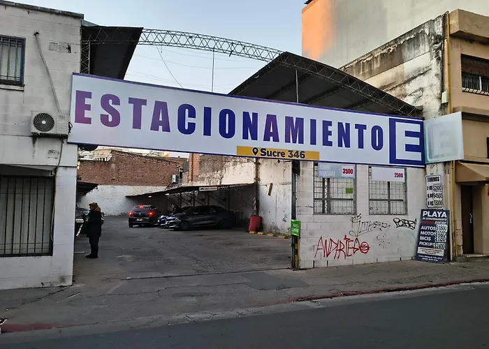 Zoom Apartments Hotel